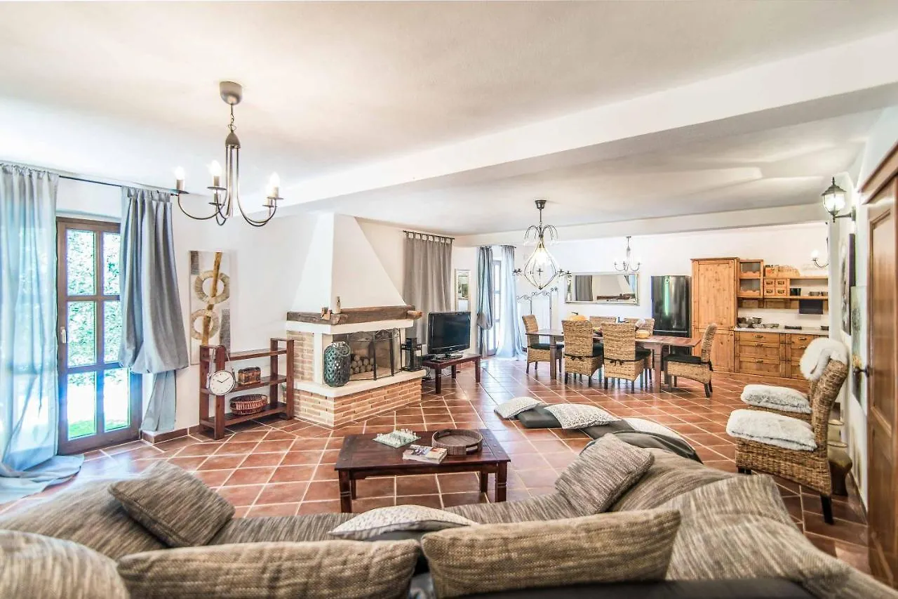 Villa White Stone Rajki