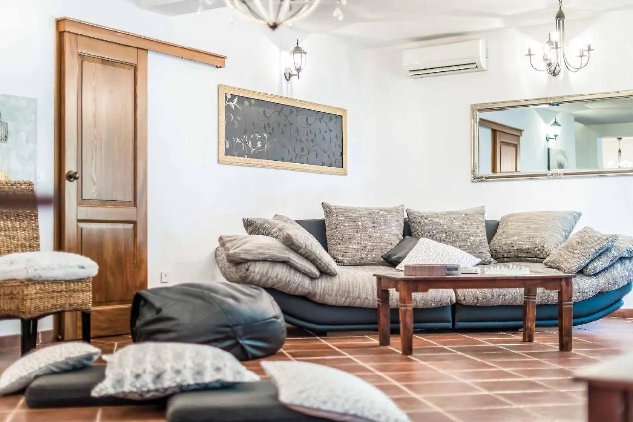 Villa White Stone Rajki